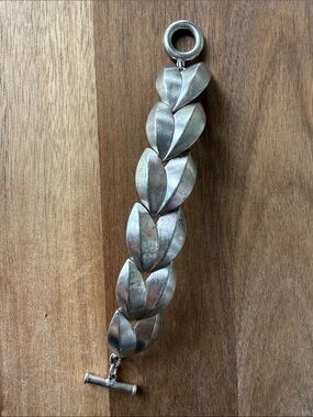 VINTAGE GIVENCHY Jewelry leaf silver tone bracelet toggle cuff 6.5 inches